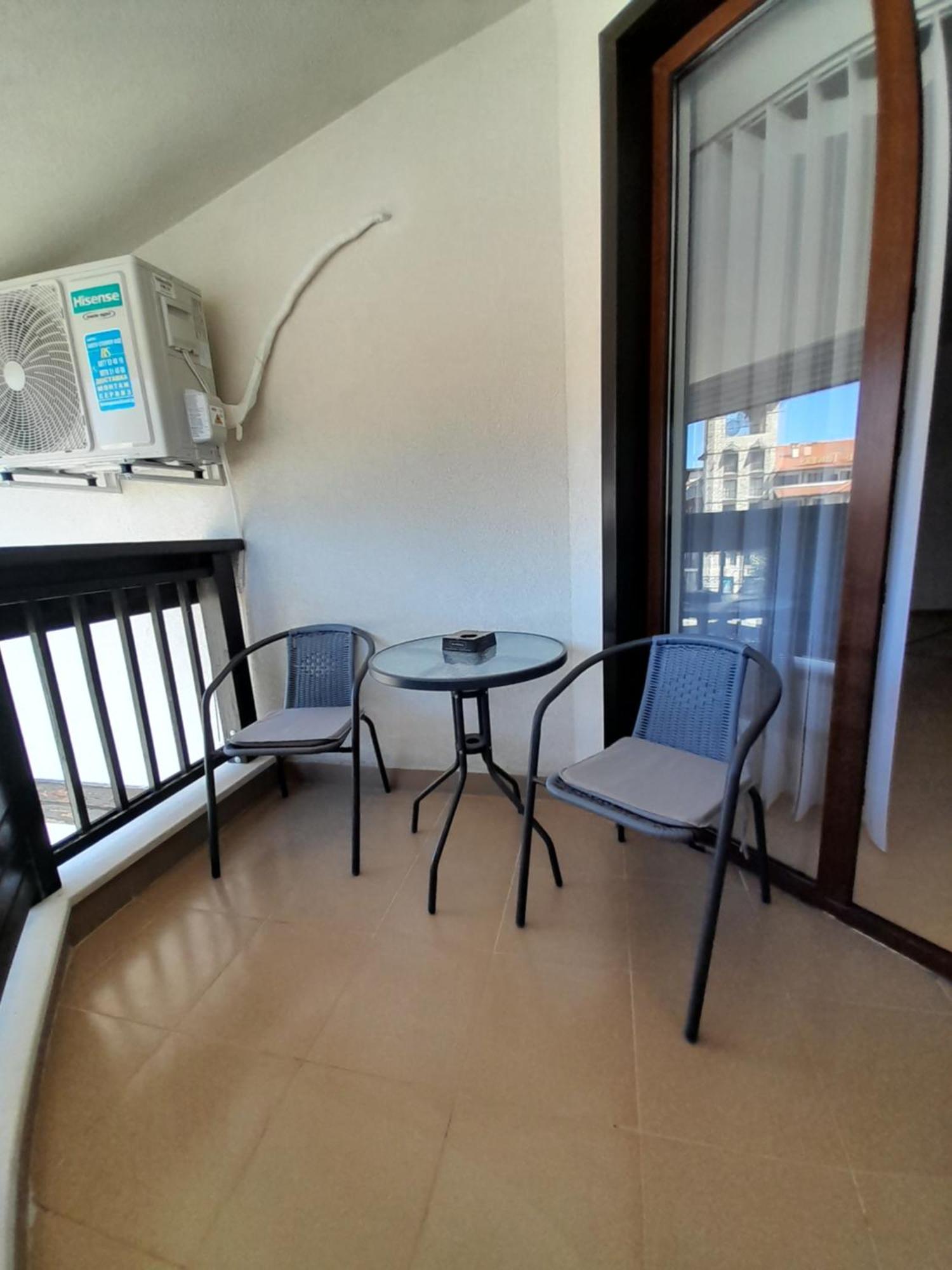 Lux 4403 Mauntain Paradise *